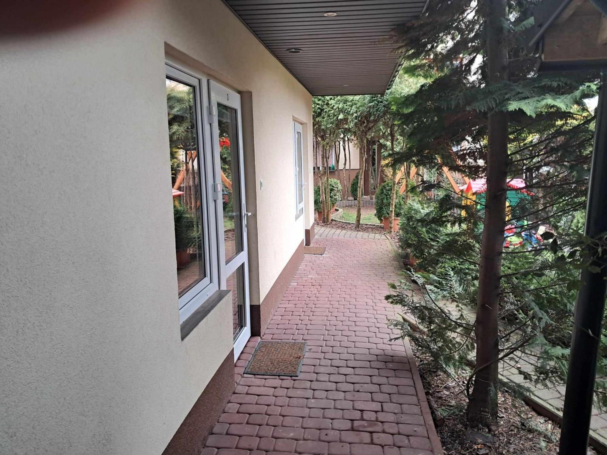 Noclegi Julia Pokoje 1-3 Parter Sniadanie Kontynentalne Kielce Exteriér fotografie