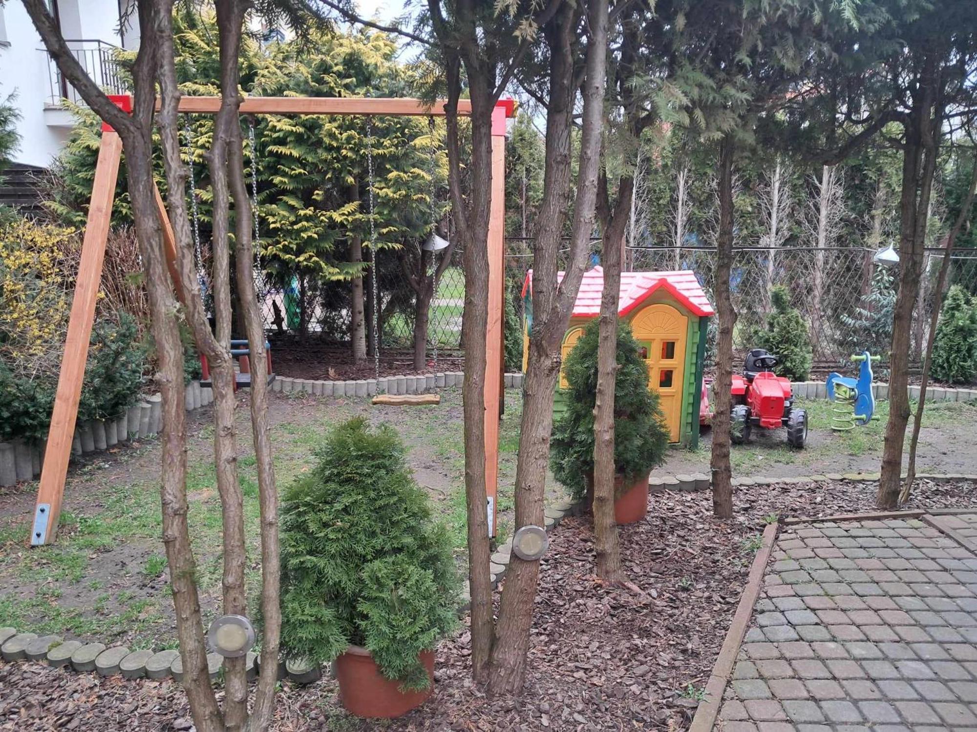 Noclegi Julia Pokoje 1-3 Parter Sniadanie Kontynentalne Kielce Exteriér fotografie
