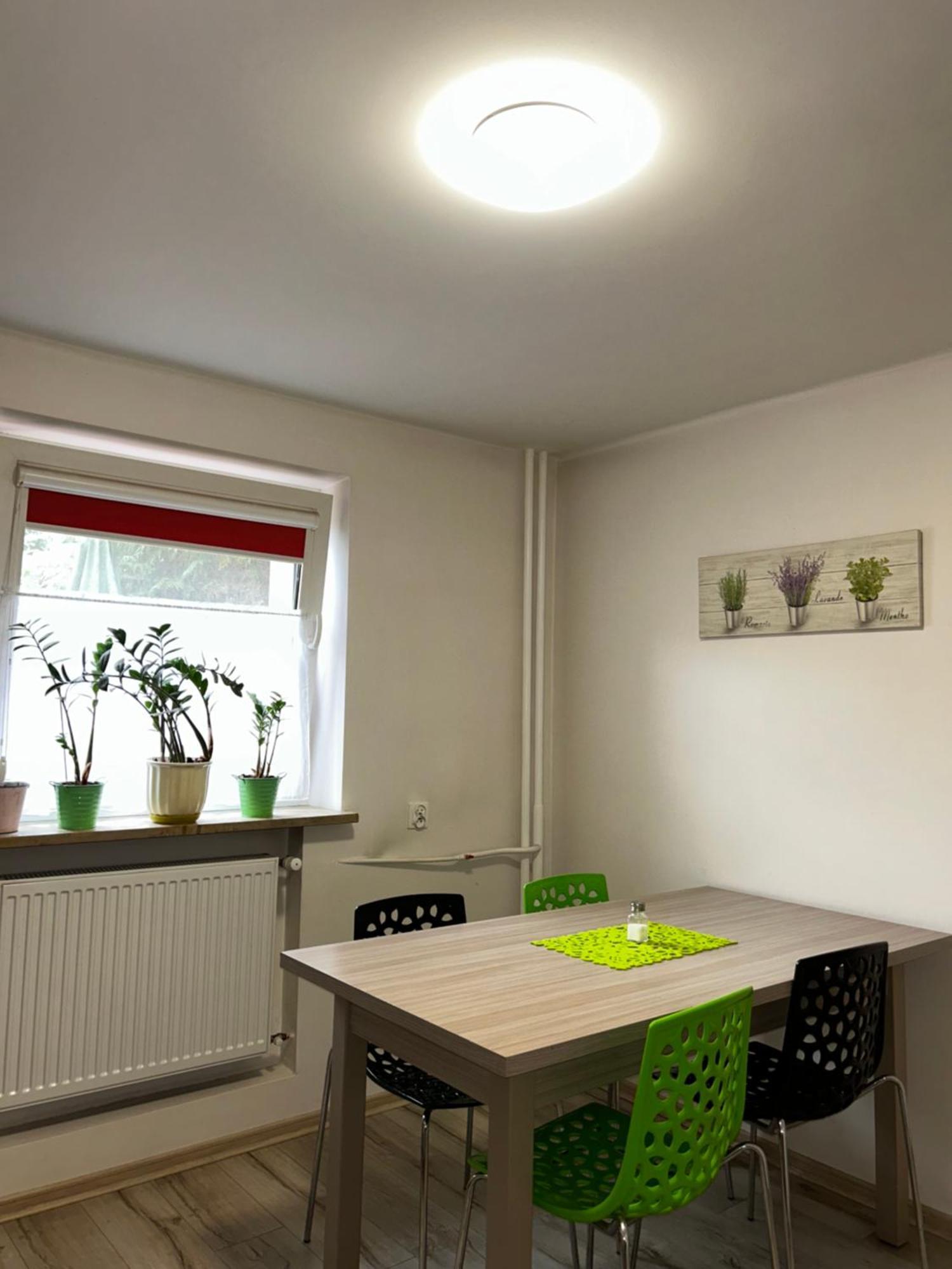 Noclegi Julia Pokoje 1-3 Parter Sniadanie Kontynentalne Kielce Exteriér fotografie